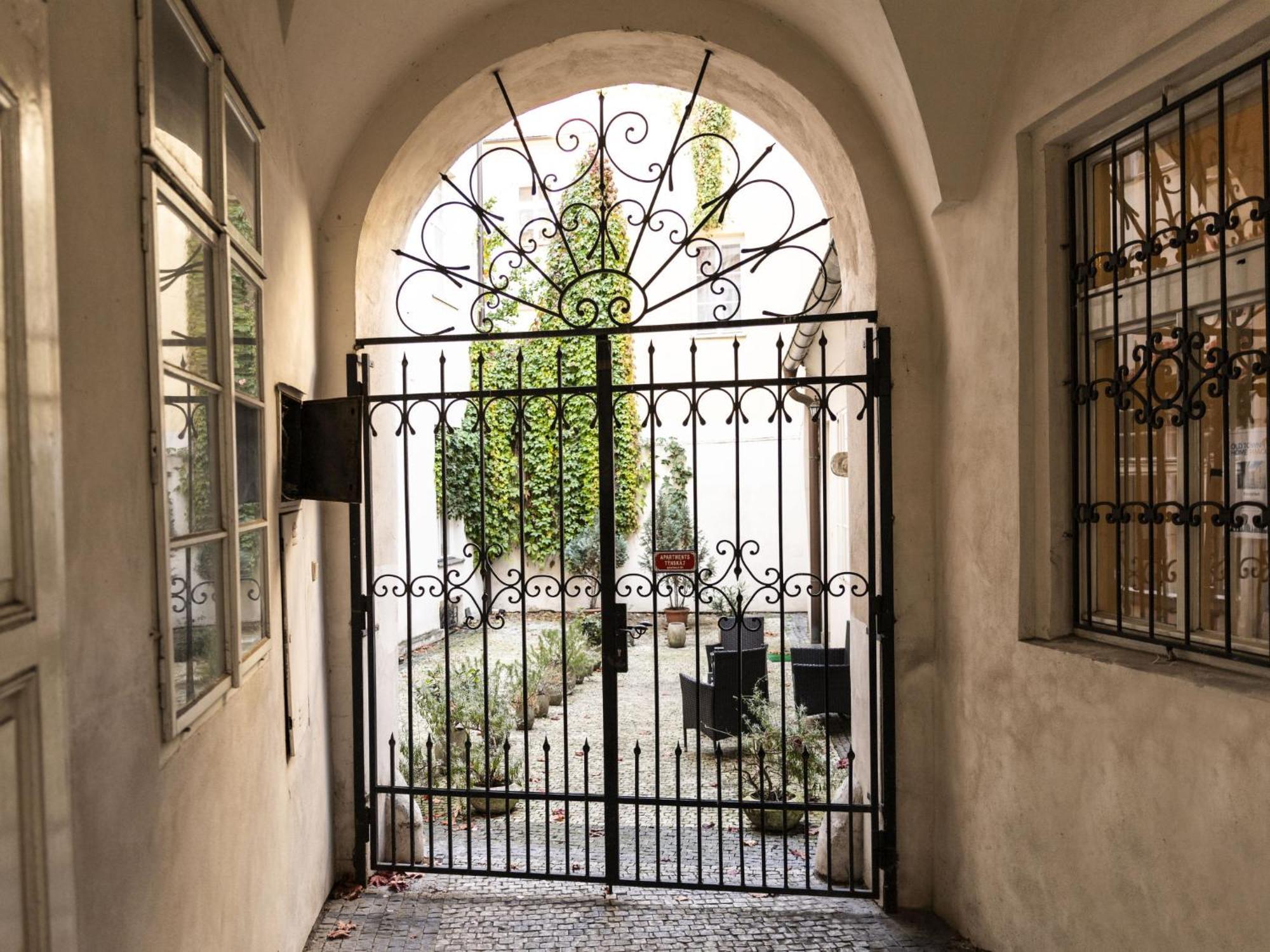 Apartment Old Town Home-2 By Interhome